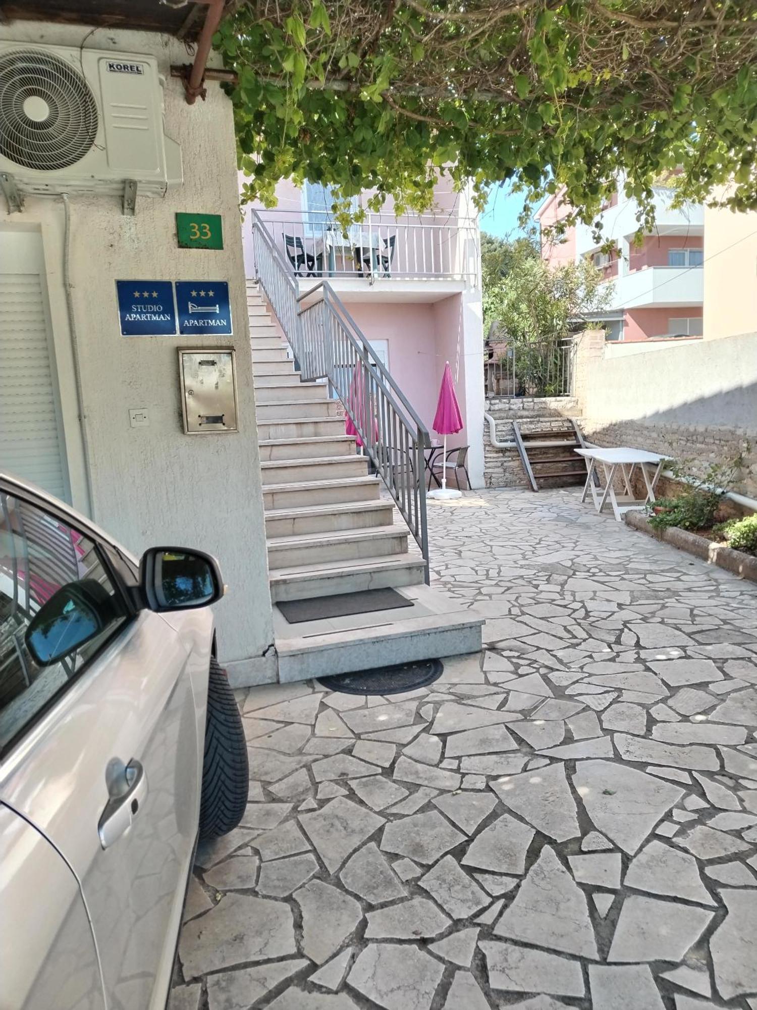 Apartments Mirijana Pula Rum bild